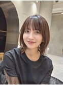 表参道酸性ストレート艶髪ミディアムレイヤーアッシュグレー30代