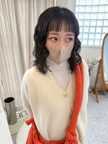 ロマーリ(LOMARLIE)&nbsp;レイヤーパーマ20代30代40代前髪カタログ黒髪パーマ