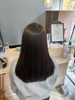 スアバイキキ(SuA by kiki.)&nbsp;ミディアムレイヤー/ハッシュカット/ワインレッド[千葉]