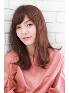 アヘッド(ahead) 外ハネナチュラルセミディ