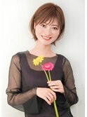 大人可愛い20代30代40代小顔ワンサイドショートボブ丸み前下がり