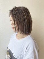 リアン(Lien)&nbsp;ハイライト/グレージュ/切りっぱなしボブ/MARINA
