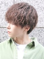 ベーア メロー(Bar mellow)&nbsp;前下がり刈り上げマッシュ　波巻きパーマ（波打ちパーマ）