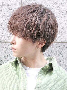 ベーア メロー(Bar mellow) 前下がり刈り上げマッシュ　波巻きパーマ（波打ちパーマ）