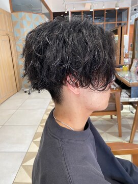 バブ バイネオリーブ(Bab by neolive) □アッシュブラックハイライトマッシュパーマウルフ