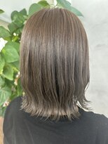 インビテーション(invitation) ハイトーンカラー◎ミルクティーグレージュ