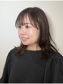 グレージュ×ミディアムレイヤー