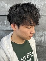 ヒュイル バイ ニアウ(Hwyl by Niau) メンズマッシュシャドウパーマスパイラルパーマニュアンスパーマ