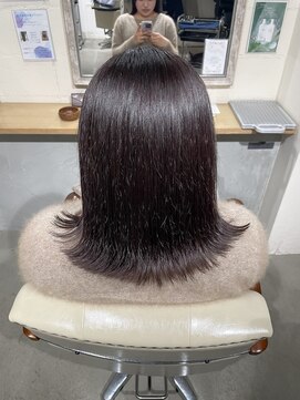 アンビエンテ(ambiente) 外ハネミディアムスタイル【坂根】