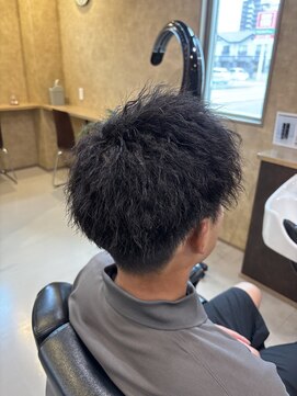 アールフィールド(R field) 縦落ちツイストスパイラルパーマショートマッシュ