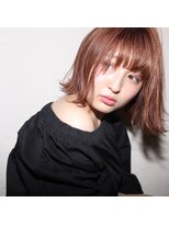 フレアジェネラス(FLEAR generous)&nbsp;【fleargenerous 柳本】ツヤ感ピンクベージュ×切りっぱなしボブ