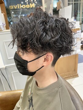 ネオリーブアイム 横浜西口店(Neolive aim) 横浜★スマートミディアムマッシュにランダムスパイラル