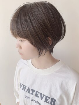 ステア ケース(stair case) 2021年人気髪型マッシュショート　ショートボブ前髪あり