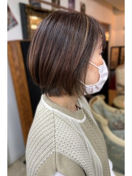 アルファ インタラクティブ エム フラワー(ALUFA interactive.M Flower) 白髪ぼかしハイライトベージュカラーコンパクトショート