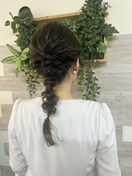 ロカット サロン(Roquat Salon) あみおろしアレンジ 【立川/立川南/バイカルテ/七五三/袴】