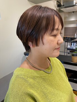 フイ(HUI) ふんわりカールヘルシースタイルショコラアッシュショート