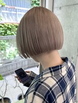 韓国風顔周りレイヤーカットミルクティーベージュブラウンカラー