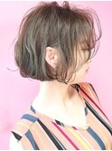 【lampオザキ】スモーキーアッシュ、ルーズボブ