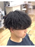 刈り上げセンターパート/波巻きツイストスパイラル/円町