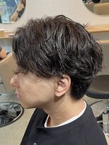 ブルニール 中崎町(BLEUNIR) フェザーパーマ フェザーショート メンズ センターパート