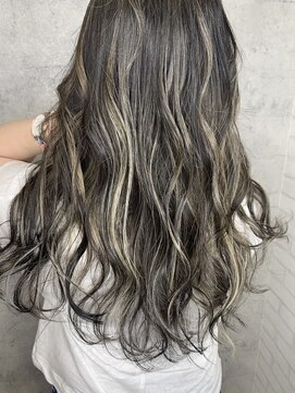 アフィナー(Afinar) 【横浜/Afinar】シルバーグレー♪コントラストハイライト♪