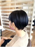 ショートボブ