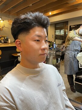 ザ バーバー ルイス(THE BARBER LUI'S) skin fade