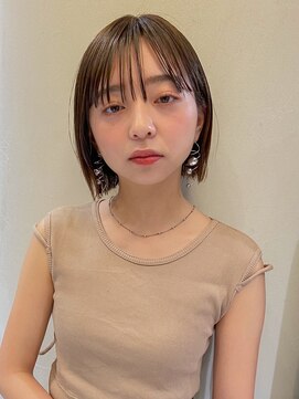 ニモ(NIMO.) ボブミルクティーベージュミニボブくびれボブ切りっぱなしボブ