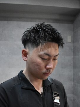 バーバーハウス ラヴィ(Barber House Lavie) ツーブロフェード