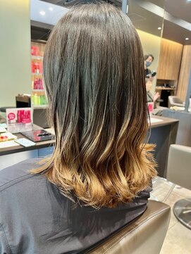 アイフィールアヴェダ 船堀店(i feel AVEDA) 【中村】グラデーションイエロー+エアウルフ