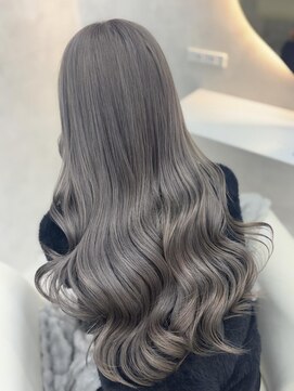 ワイドバング/ホワイトブロンド[髪質改善/ヘアセット/大宮]