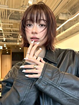 ノイカーム(noi Calm) 顔周りレイヤーカットくびれヘアミルクティーベージュカラー韓国