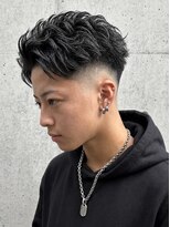 ヘッドストック 大和八木店(HEAD STOCK)&nbsp;ショートフェザーオールバックテーパーフェードニュアンスパーマ