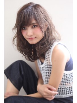 マリアバイアフロート(Maria by AFLOAT) 【重山】3Dカラージグザグバングミニマムボブノットヘア30.40代