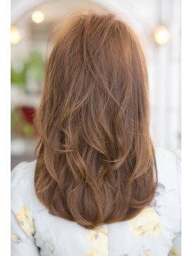 ヴィアラ 自由が丘(VIALA) 【VIALA 自由が丘】フェミニン×セミロング