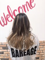 ルーツ(Root)&nbsp;美髪　プラチナアッシュベージュ