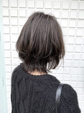 アミトヘアアンドサロン(amito hair&salon) くびれフォルムで大人可愛く◎レイヤーボブ/フォギーグレージュ