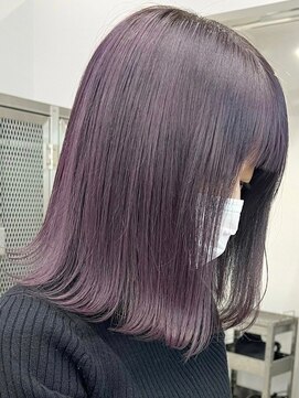 ウィコ 新宿(WICO) ディープバイオレット[ケアブリーチ/ペールベージュ/新宿駅]