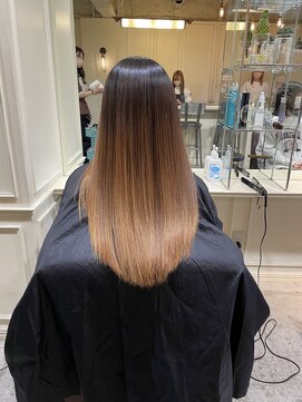 ロロ(ro-ro) 【恵比寿 ro-ro】水を弾く疏水毛へ導き乾かす時間を短くします