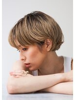 オンカラー(ON.COLOR)&nbsp;大人グレージュハイライトショート