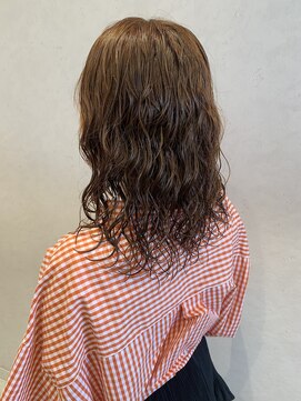 ルル(LuLu by KENJE) ミディアムパーマ【藤沢/ヘッドスパ/髪質改善/イノアカラー】