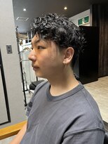 デネブ(Deneb) ビジネスマンに大人気七:三パーマ!