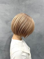 シャワー(SHOWER)&nbsp;シャーベットオレンジ、大人ボブ、顔周りレイヤー【布施】