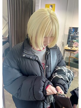 ミスターグッドモーニング(MR.GOOD MORNING) ホワイトブロンド顎ライン