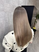 スキル 石岡(SKILL) ハイトーンカラー/ミルクティーアッシュ/ストレート