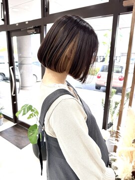 ラフ(laugh) あご下ボブ / インナーカラー