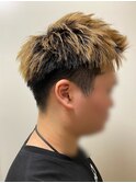 「ナチュラルに盛れる」メンズ刈り上げ立ち上げショート