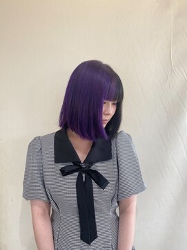 ジュリア(Giulia) 個性派オシャレ♪ブリーチツートン×バイオレットブラック◎