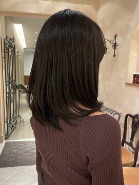 ビュートリアム265(BEAUTRIUM 265) ★黒髪ロブ内巻きロブローレイヤー縮毛矯正髪質改善艶髪銀座30代