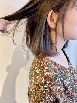 アスター(astar) 【Astar】ミニボブ インナーカラー グレージュ 切りっぱなし